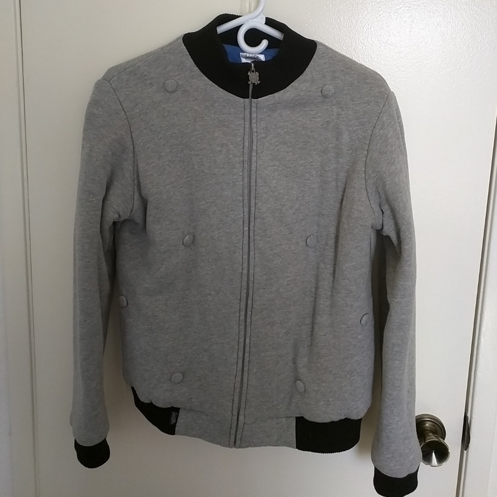 In4mation button tuft jacket